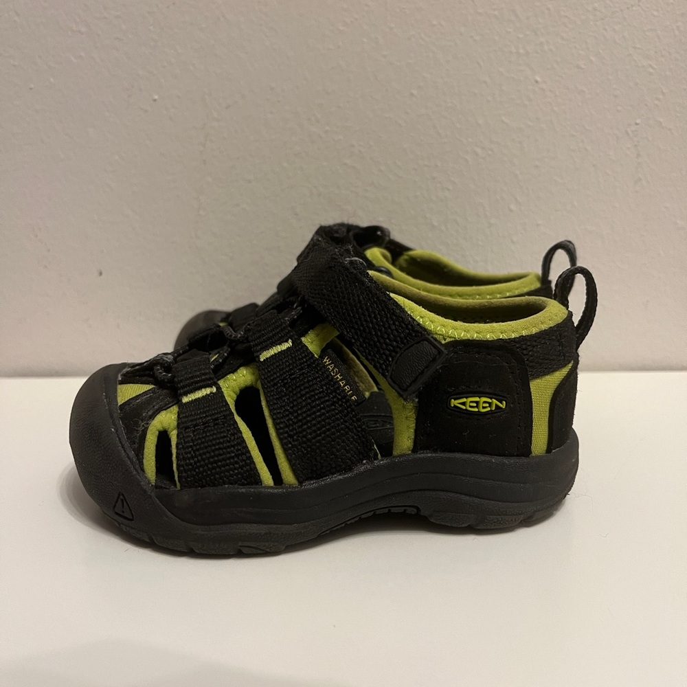 Toddlers’ Newport H2